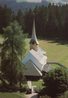 Ansichtskarte «Kirche Würzbrunnen, 3538 Röthenbach im Emmental»; abgestempelt am 29.12.1993 in 3510 Konolfingen